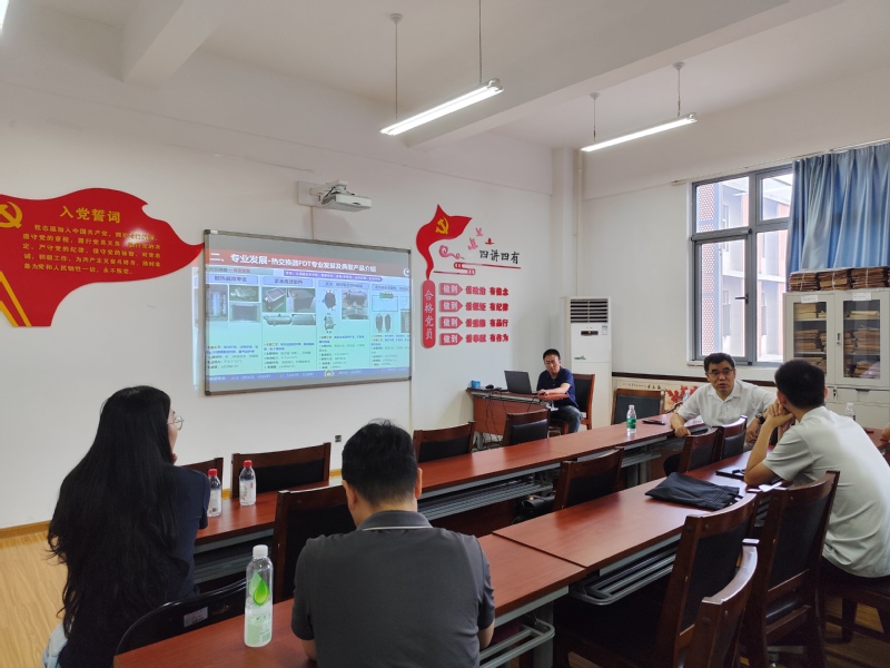能源与动力工程学院与新航研发设计院、郑州大学开展产学研对接